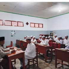 Kajian kitab di kelas